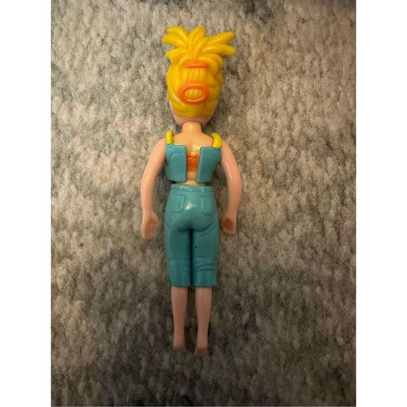 Vintage Polly Pocket Car with Dolls and accessories - Picture 10 of 14